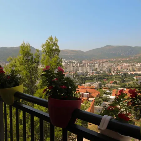 Skywalk House Mostar