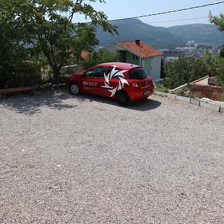 Skywalk House Mostar