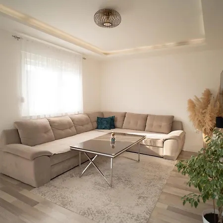 Skywalk House Tatil Evi