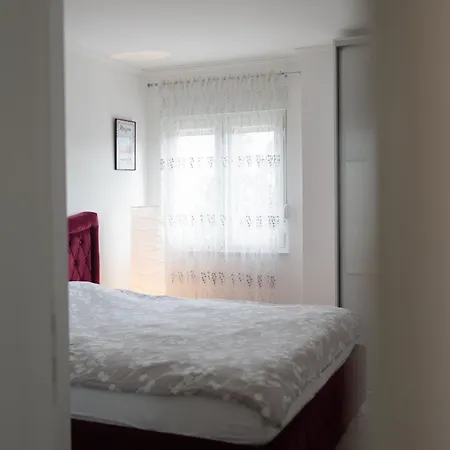 Skywalk House Feriehus *