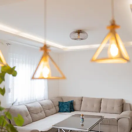 Skywalk House 莫斯塔尔