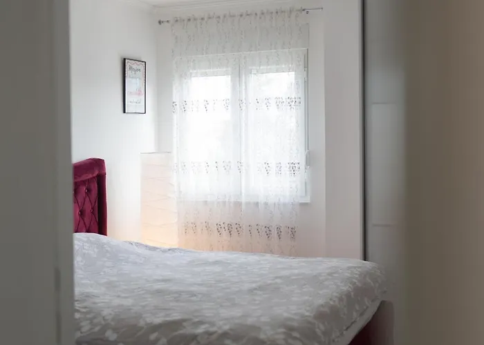 Skywalk House 度假居 *